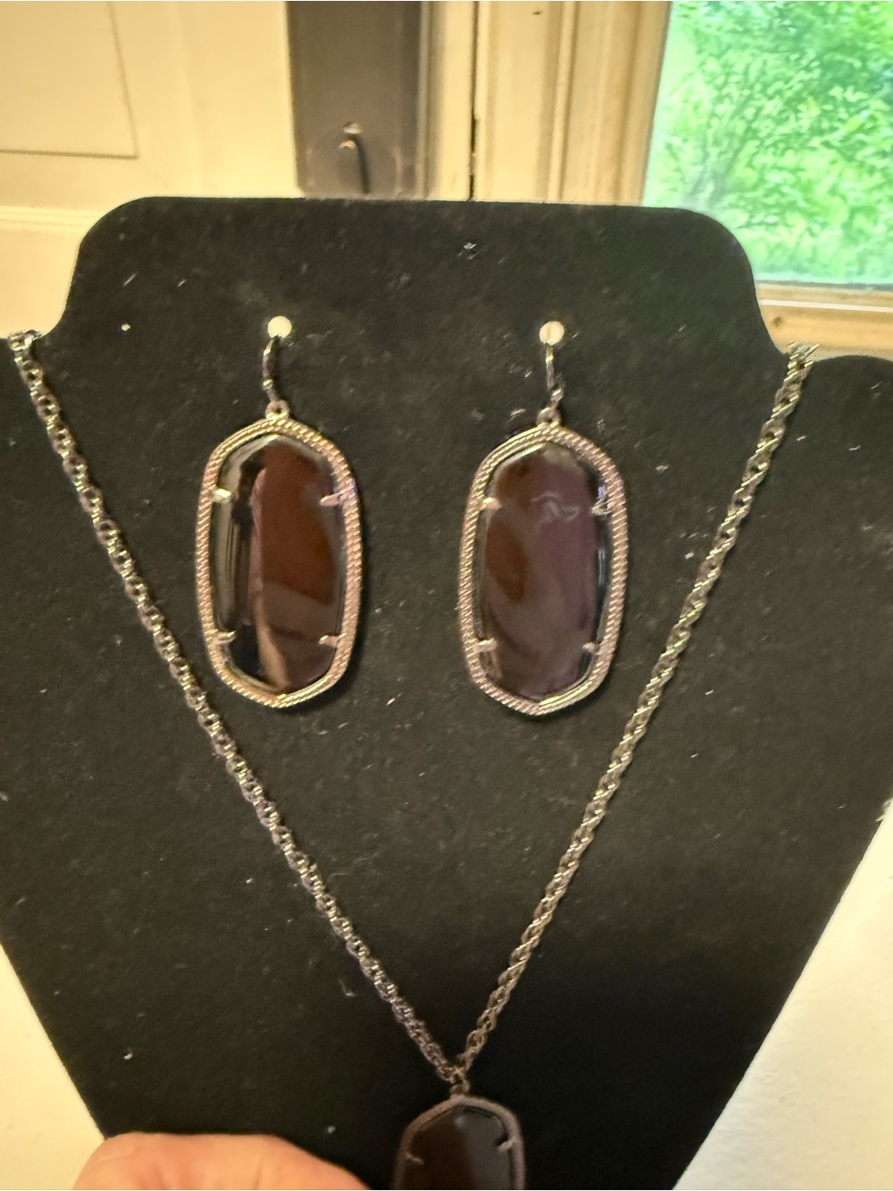 Kendra Scott Black Stone Tassel Pendant Necklace and earring with dusty - Picture 2 of 3